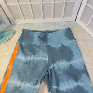 Nike Women's Blue Shorts Size Medium